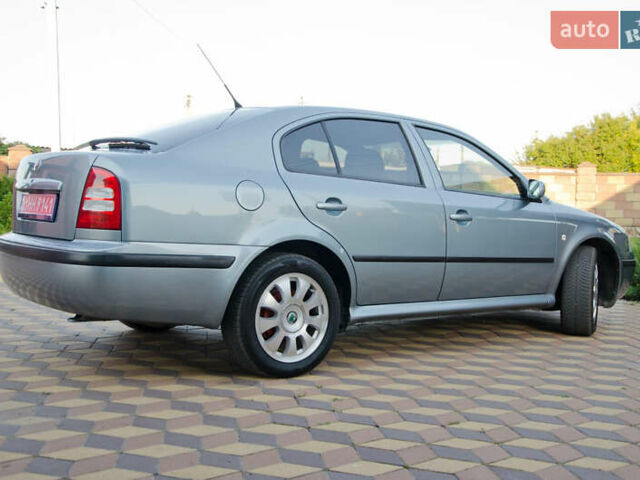 Серый Шкода Октавия, объемом двигателя 1.6 л и пробегом 250 тыс. км за 5600 $, фото 4 на Automoto.ua