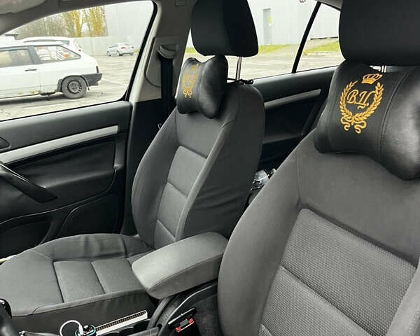 Серый Шкода Октавия, объемом двигателя 1.6 л и пробегом 296 тыс. км за 6000 $, фото 7 на Automoto.ua