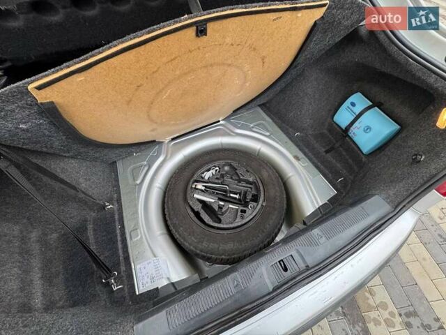 Серый Шкода Октавия, объемом двигателя 1.6 л и пробегом 231 тыс. км за 5300 $, фото 16 на Automoto.ua