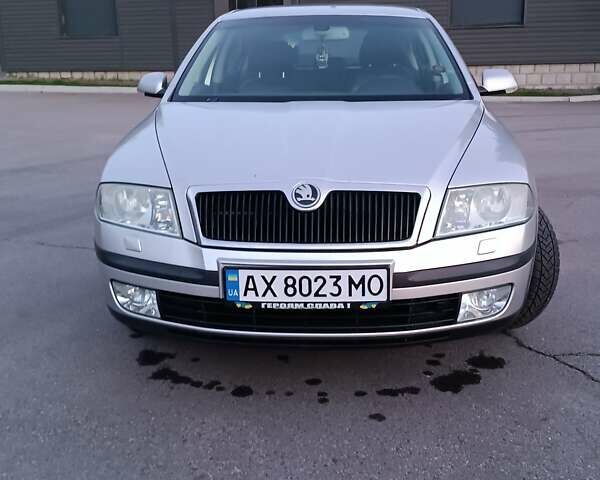 Серый Шкода Октавия, объемом двигателя 1.6 л и пробегом 240 тыс. км за 7000 $, фото 10 на Automoto.ua