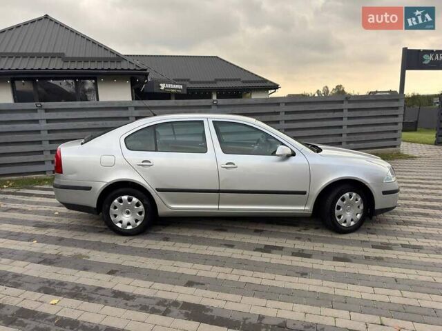 Серый Шкода Октавия, объемом двигателя 1.6 л и пробегом 231 тыс. км за 5300 $, фото 2 на Automoto.ua