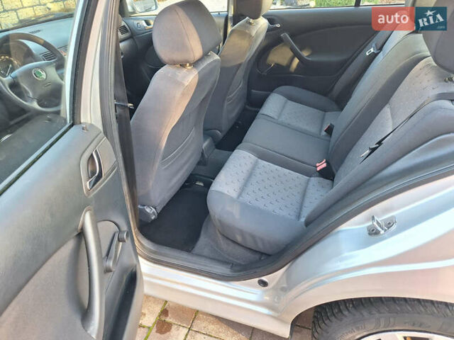 Шкода Октавия 2004 в Виннице на Automoto.ua Серый Шкода Октавия, объемом двигателя 1.6 л и пробегом 173 тыс. км за 5400 $, фото 16 на Automoto.ua