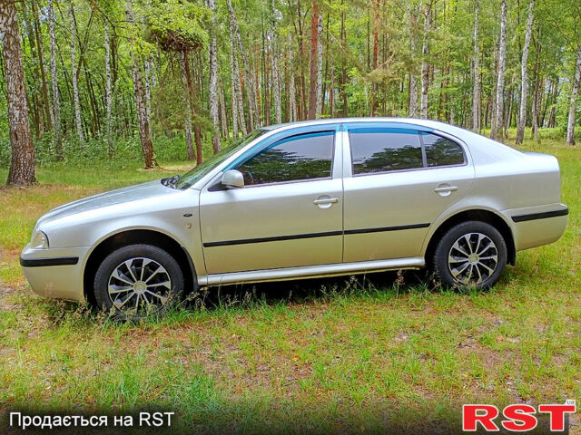Серый Шкода Октавия, объемом двигателя 2 л и пробегом 200 тыс. км за 4400 $, фото 2 на Automoto.ua
