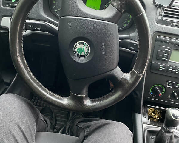 Сірий Шкода Октавія, об'ємом двигуна 1.6 л та пробігом 259 тис. км за 5200 $, фото 13 на Automoto.ua