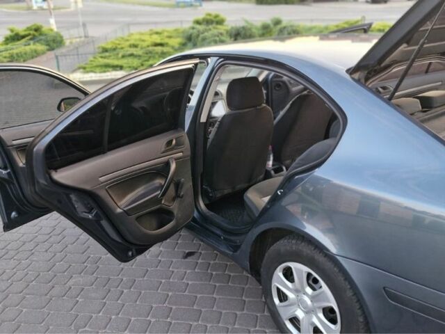 Серый Шкода Октавия, объемом двигателя 1.6 л и пробегом 226 тыс. км за 5000 $, фото 5 на Automoto.ua