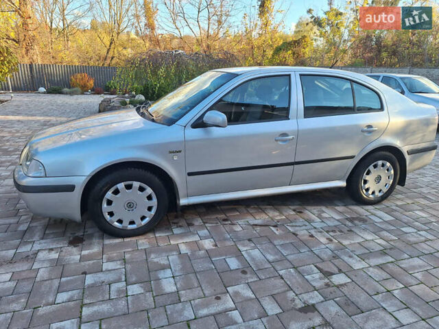 Шкода Октавия 2004 в Виннице на Automoto.ua Серый Шкода Октавия, объемом двигателя 1.6 л и пробегом 173 тыс. км за 5400 $, фото 8 на Automoto.ua
