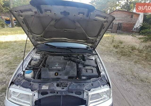 Сірий Шкода Октавія, об'ємом двигуна 1.6 л та пробігом 285 тис. км за 4500 $, фото 17 на Automoto.ua
