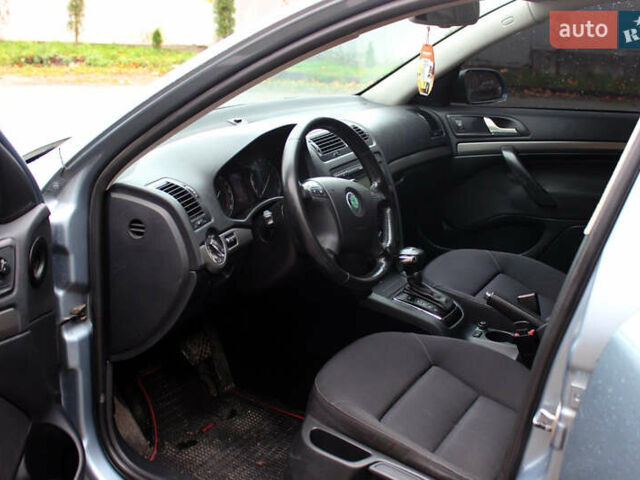 Шкода Октавия 2004 в Кременце на Automoto.ua Серый Шкода Октавия, объемом двигателя 1.97 л и пробегом 320 тыс. км за 5250 $, фото 23 на Automoto.ua