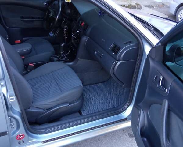Серый Шкода Октавия, объемом двигателя 1.6 л и пробегом 283 тыс. км за 3800 $, фото 10 на Automoto.ua