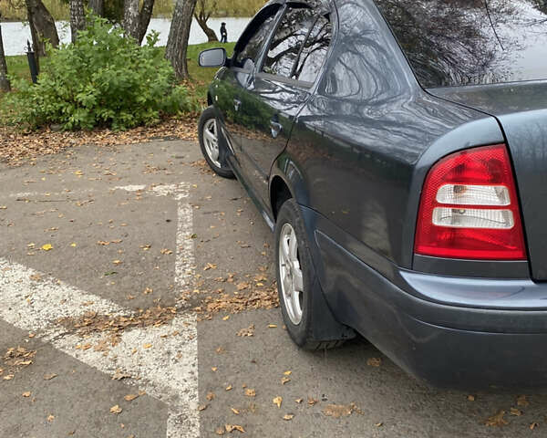 Сірий Шкода Октавія, об'ємом двигуна 1.6 л та пробігом 350 тис. км за 4800 $, фото 8 на Automoto.ua