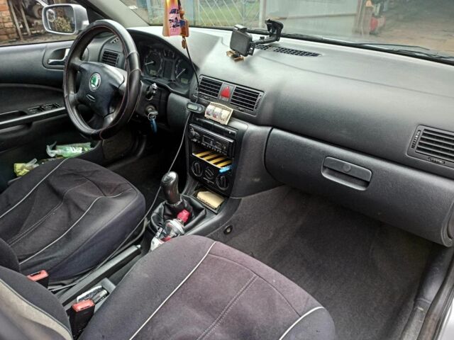 Сірий Шкода Октавія, об'ємом двигуна 1.6 л та пробігом 248 тис. км за 5000 $, фото 1 на Automoto.ua