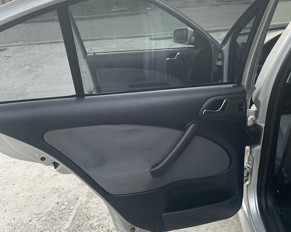 Сірий Шкода Октавія, об'ємом двигуна 1.6 л та пробігом 237 тис. км за 4600 $, фото 12 на Automoto.ua