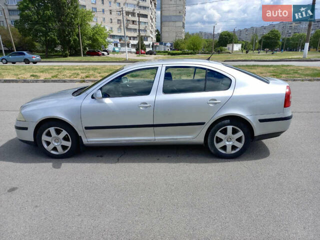 Серый Шкода Октавия, объемом двигателя 1.6 л и пробегом 280 тыс. км за 6200 $, фото 3 на Automoto.ua