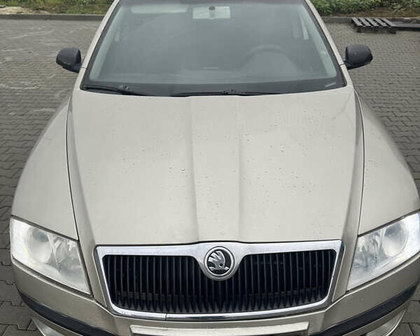 Серый Шкода Октавия, объемом двигателя 1.9 л и пробегом 329 тыс. км за 4600 $, фото 1 на Automoto.ua