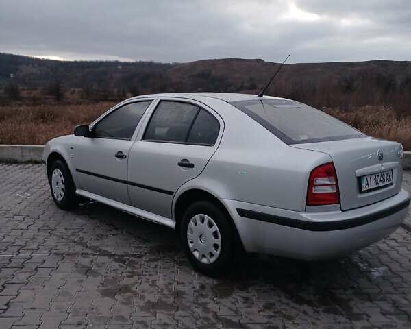 Сірий Шкода Октавія, об'ємом двигуна 1.6 л та пробігом 200 тис. км за 4500 $, фото 1 на Automoto.ua