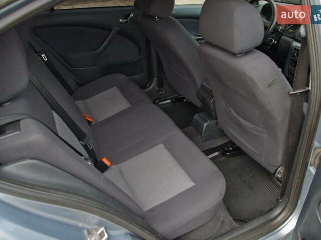 Серый Шкода Октавия, объемом двигателя 1.6 л и пробегом 250 тыс. км за 5600 $, фото 39 на Automoto.ua