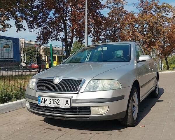 Серый Шкода Октавия, объемом двигателя 1.9 л и пробегом 326 тыс. км за 2600 $, фото 2 на Automoto.ua