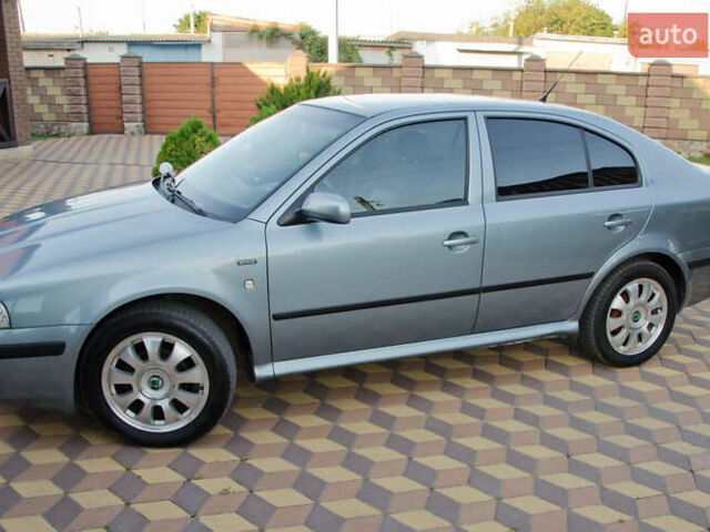 Серый Шкода Октавия, объемом двигателя 1.6 л и пробегом 250 тыс. км за 5600 $, фото 14 на Automoto.ua