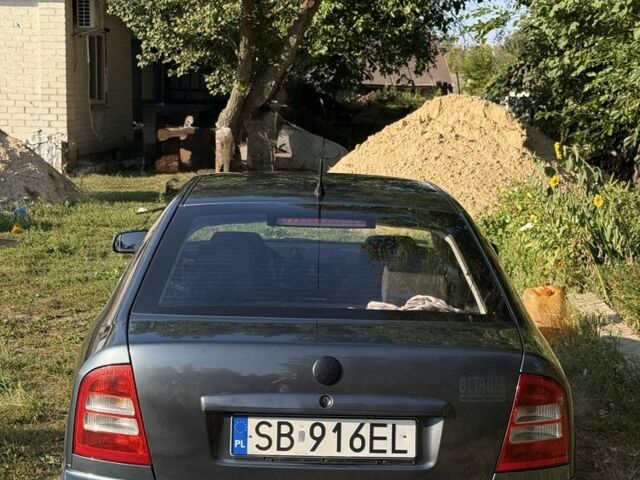 Шкода Октавия 2004 в Белой Церкве на Automoto.ua Серый Шкода Октавия, объемом двигателя 1.9 л и пробегом 330 тыс. км за 2600 $, фото 3 на Automoto.ua