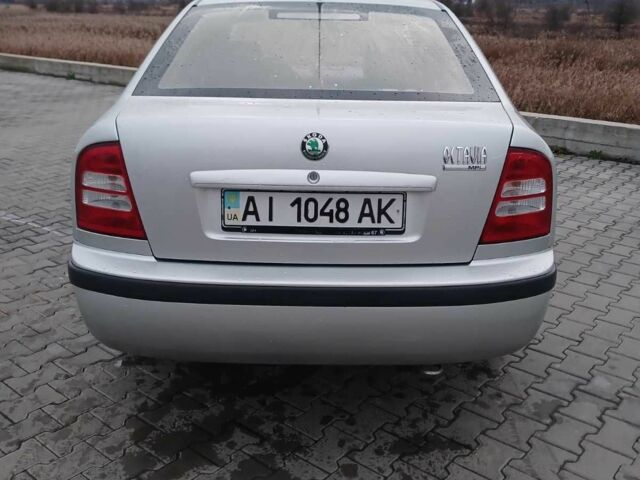 Серый Шкода Октавия, объемом двигателя 1.6 л и пробегом 200 тыс. км за 4500 $, фото 1 на Automoto.ua