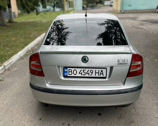 Сірий Шкода Октавія, об'ємом двигуна 1.6 л та пробігом 350 тис. км за 3999 $, фото 4 на Automoto.ua