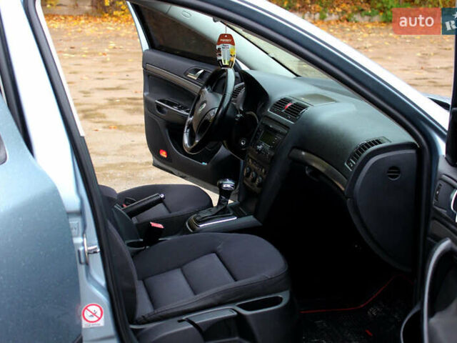 Шкода Октавия 2004 в Кременце на Automoto.ua Серый Шкода Октавия, объемом двигателя 1.97 л и пробегом 320 тыс. км за 5250 $, фото 22 на Automoto.ua