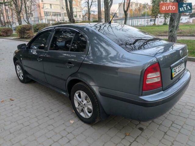 Шкода Октавия 2004 в Львове на Automoto.ua Серый Шкода Октавия, объемом двигателя 1.6 л и пробегом 210 тыс. км за 4700 $, фото 1 на Automoto.ua
