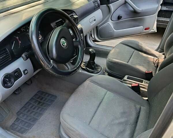 Серый Шкода Октавия, объемом двигателя 1.6 л и пробегом 273 тыс. км за 3500 $, фото 9 на Automoto.ua