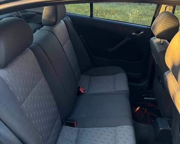 Серый Шкода Октавия, объемом двигателя 1.98 л и пробегом 162 тыс. км за 4200 $, фото 7 на Automoto.ua