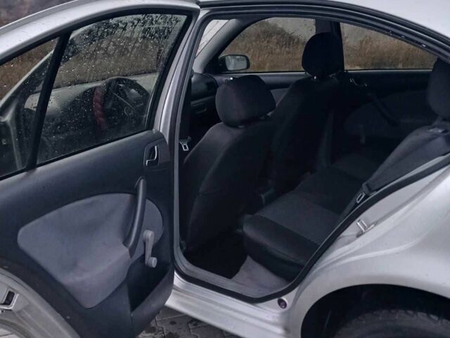 Серый Шкода Октавия, объемом двигателя 1.6 л и пробегом 200 тыс. км за 4500 $, фото 8 на Automoto.ua