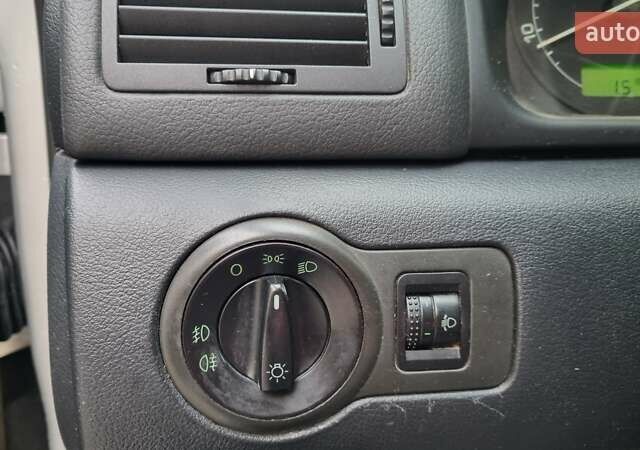 Сірий Шкода Октавія, об'ємом двигуна 1.6 л та пробігом 282 тис. км за 4700 $, фото 21 на Automoto.ua