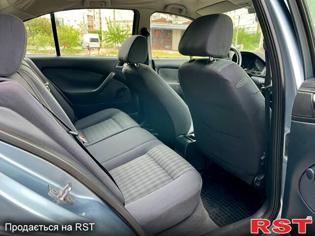 Сірий Шкода Октавія, об'ємом двигуна 1.6 л та пробігом 269 тис. км за 4800 $, фото 9 на Automoto.ua