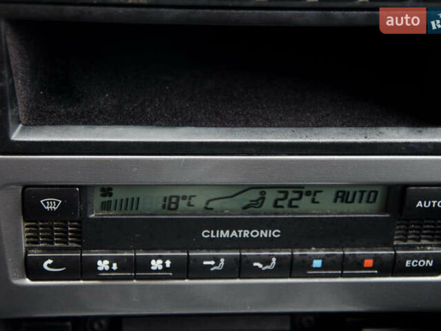 Серый Шкода Октавия, объемом двигателя 1.6 л и пробегом 250 тыс. км за 5600 $, фото 26 на Automoto.ua