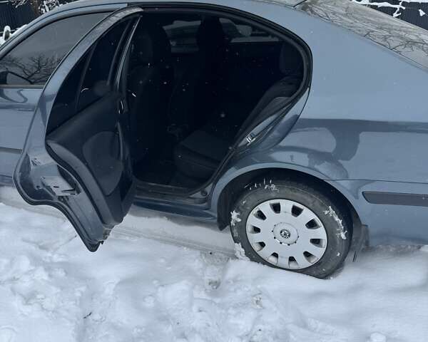 Серый Шкода Октавия, объемом двигателя 1.39 л и пробегом 180 тыс. км за 4600 $, фото 3 на Automoto.ua