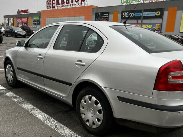 Серый Шкода Октавия, объемом двигателя 1.6 л и пробегом 296 тыс. км за 6000 $, фото 2 на Automoto.ua