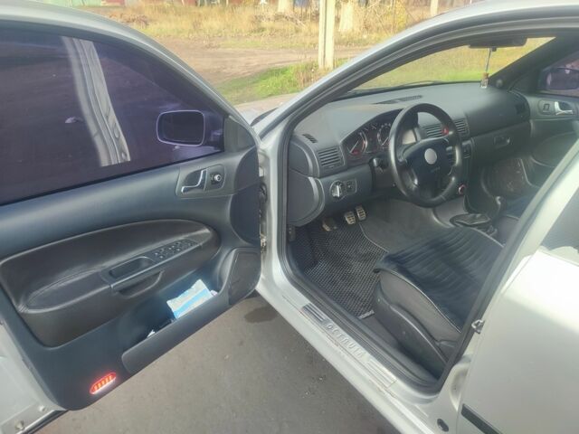 Серый Шкода Октавия, объемом двигателя 1.9 л и пробегом 366 тыс. км за 4800 $, фото 2 на Automoto.ua