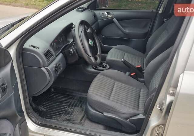 Сірий Шкода Октавія, об'ємом двигуна 1.6 л та пробігом 282 тис. км за 4700 $, фото 14 на Automoto.ua