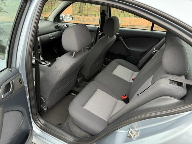 Сірий Шкода Октавія, об'ємом двигуна 2 л та пробігом 159 тис. км за 6500 $, фото 7 на Automoto.ua