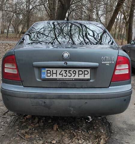 Серый Шкода Октавия, объемом двигателя 1.6 л и пробегом 160 тыс. км за 4600 $, фото 3 на Automoto.ua