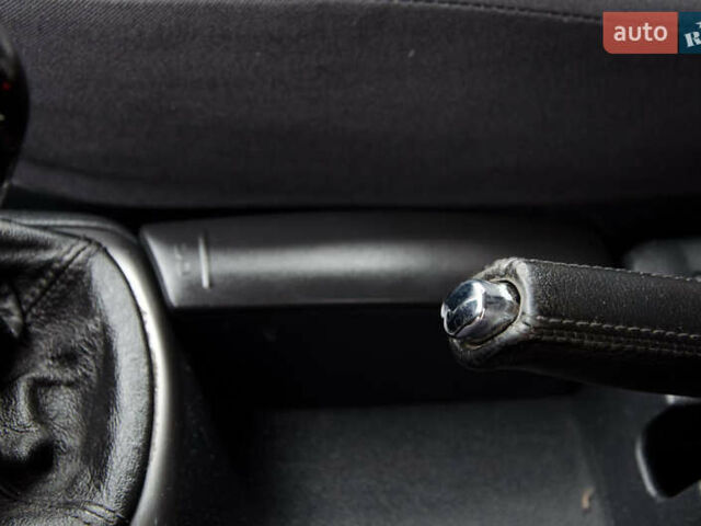 Серый Шкода Октавия, объемом двигателя 1.6 л и пробегом 250 тыс. км за 5600 $, фото 45 на Automoto.ua