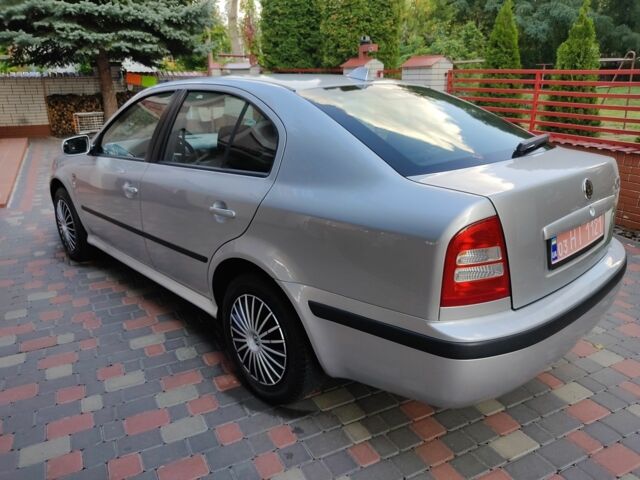 Сірий Шкода Октавія, об'ємом двигуна 1.6 л та пробігом 200 тис. км за 6500 $, фото 6 на Automoto.ua