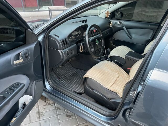 Серый Шкода Октавия, объемом двигателя 1.9 л и пробегом 390 тыс. км за 4900 $, фото 5 на Automoto.ua