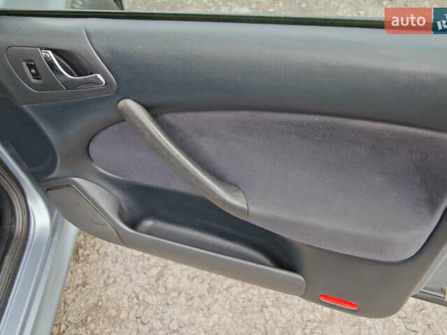 Серый Шкода Октавия, объемом двигателя 1.6 л и пробегом 250 тыс. км за 5600 $, фото 36 на Automoto.ua