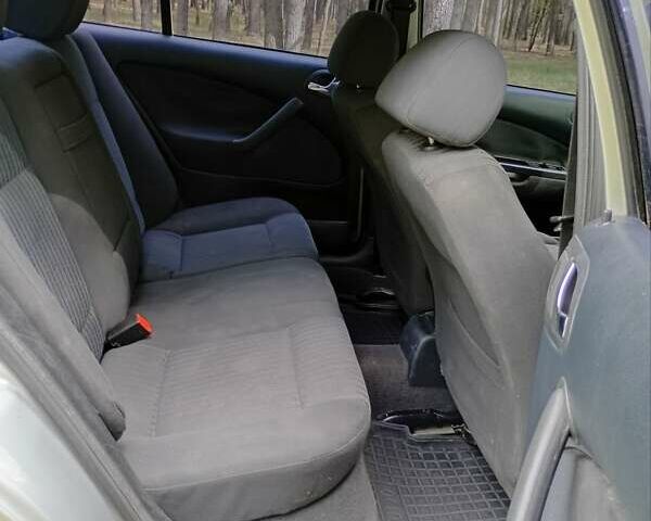 Серый Шкода Октавия, объемом двигателя 2 л и пробегом 300 тыс. км за 4500 $, фото 8 на Automoto.ua