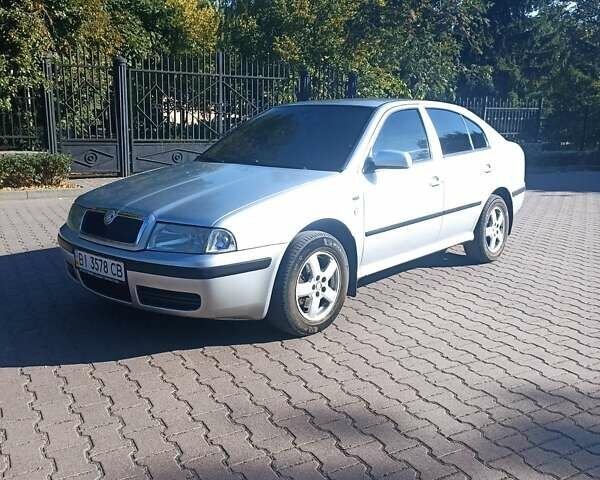 Серый Шкода Октавия, объемом двигателя 1.8 л и пробегом 217 тыс. км за 4999 $, фото 1 на Automoto.ua