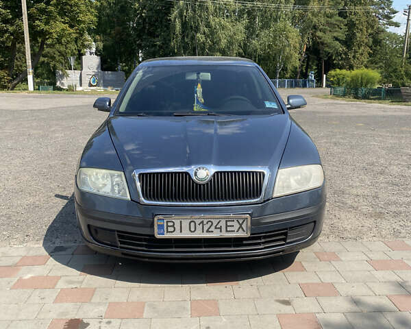 Серый Шкода Октавия, объемом двигателя 1.6 л и пробегом 228 тыс. км за 5700 $, фото 3 на Automoto.ua