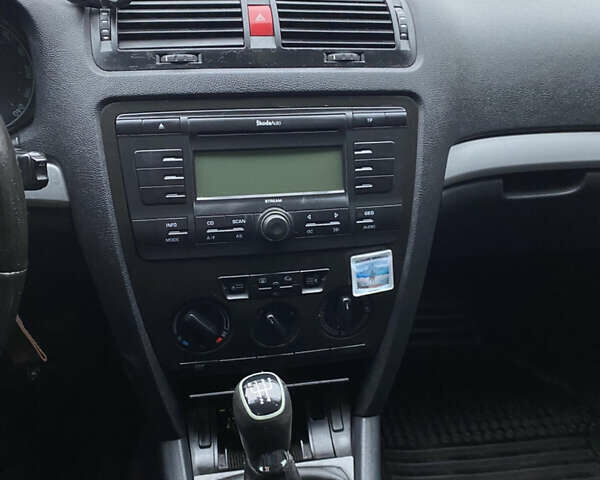 Сірий Шкода Октавія, об'ємом двигуна 1.6 л та пробігом 259 тис. км за 5200 $, фото 16 на Automoto.ua