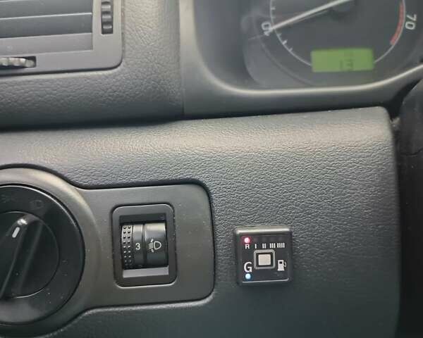 Серый Шкода Октавия, объемом двигателя 1.78 л и пробегом 213 тыс. км за 3000 $, фото 1 на Automoto.ua