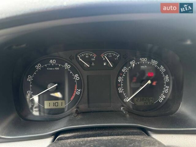 Серый Шкода Октавия, объемом двигателя 1.6 л и пробегом 238 тыс. км за 3800 $, фото 15 на Automoto.ua