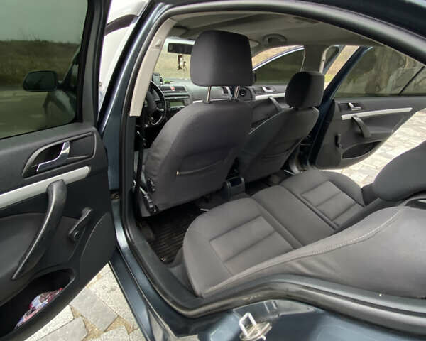 Сірий Шкода Октавія, об'ємом двигуна 1.6 л та пробігом 259 тис. км за 5200 $, фото 18 на Automoto.ua